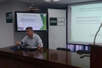 La UNED de Las Palmas aborda el tratamiento y prevención de las adicciones (Foto TA)